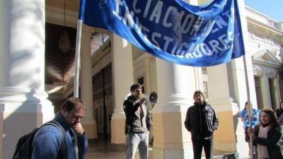 Universitarios cumplir�n ma�ana con un paro de actividades por 24 horas