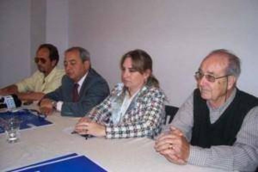 Realizar�n exhibici�n de acrobacia a�rea y aeromodelismo