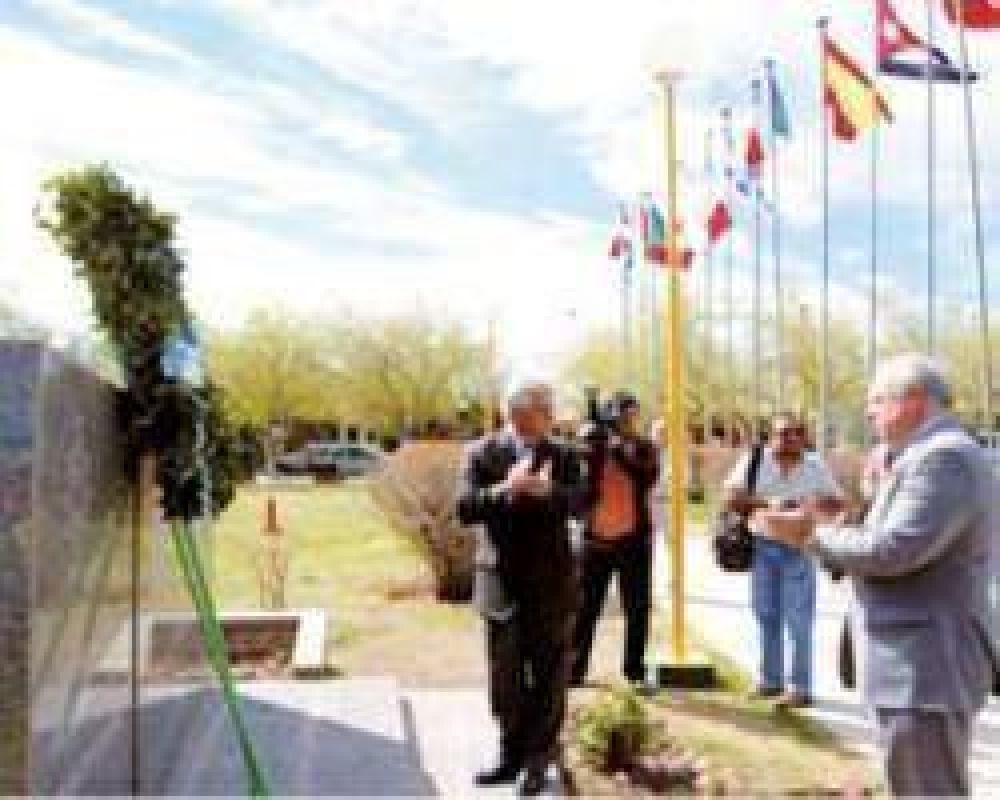 Inmigrantes: en 5 a�os llegaron m�s que en 3 d�cadas