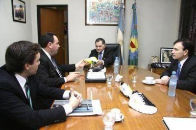 Penalty anunci� que producir� integralmente su calzado deportivo en su planta de Florencio Varela