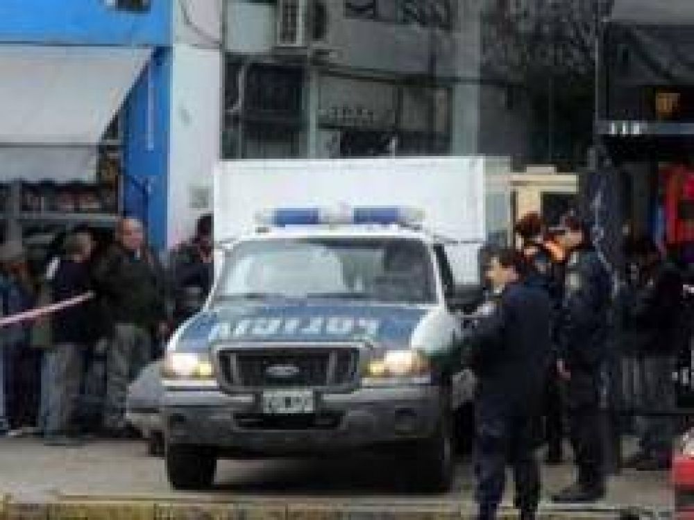 Z�rate: Mataron a hijo de pareja de polic�as bonaerenses