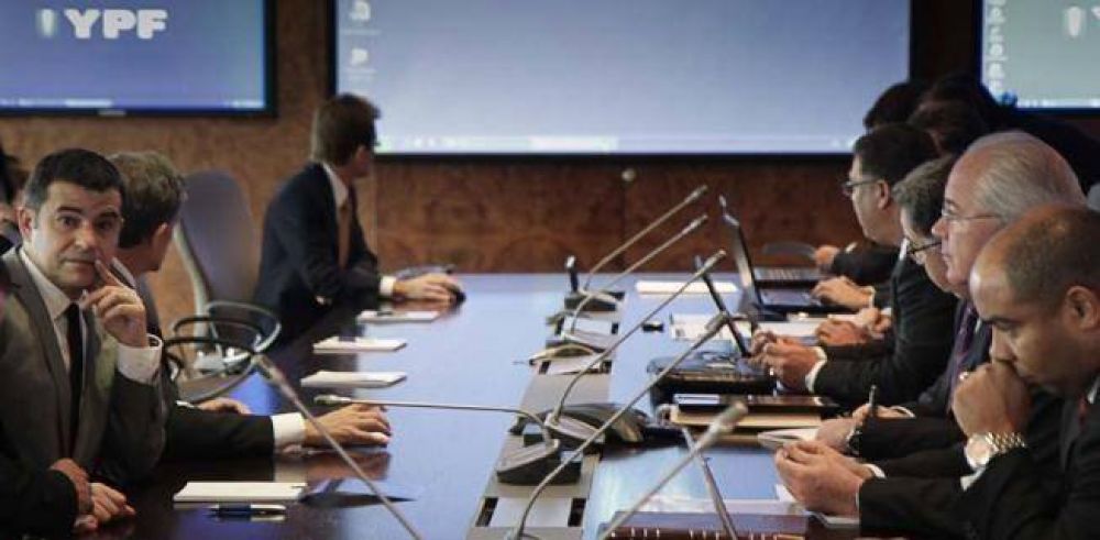 Exclusivo: La estrategia financiera de Galuccio para fondear las inversiones de YPF