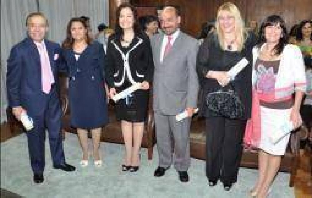 Uno de cada dos riojanos no conoce a sus legisladores nacionales