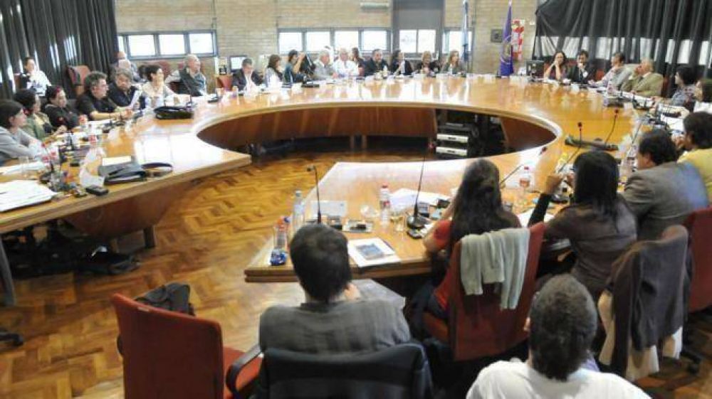 Para Bossio, las jubilaciones de C�rdoba son de privilegio