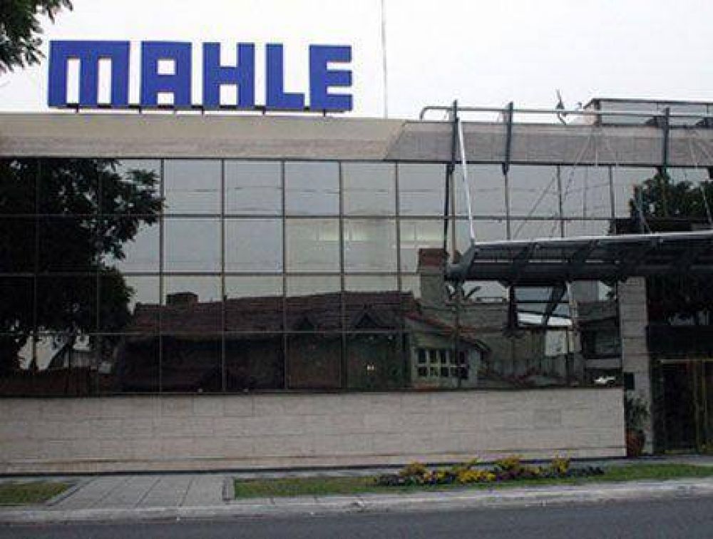 Mahle modifica horarios de sus empleados para achicar costos
