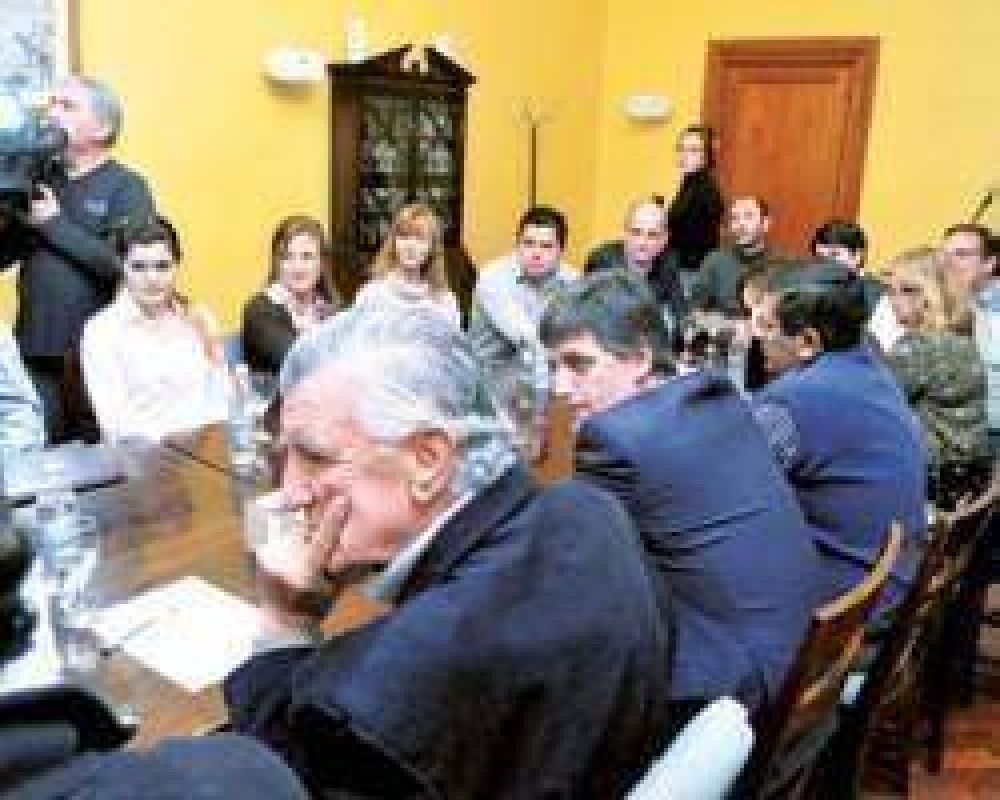 Gioja llamar� a empresarios para charlar sobre la Promoci�n Industrial