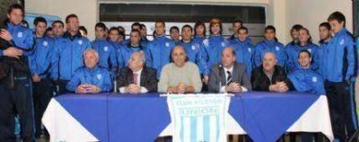 Con la ilusi�n intacta, Uni�n present� al plantel que afrontar� el pr�ximo Argentino �A�