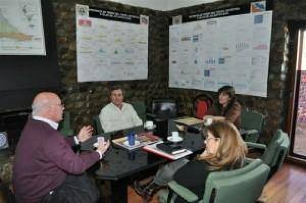 La Ministra de Salud se reuni� con autoridades de LALCEC Ushuaia