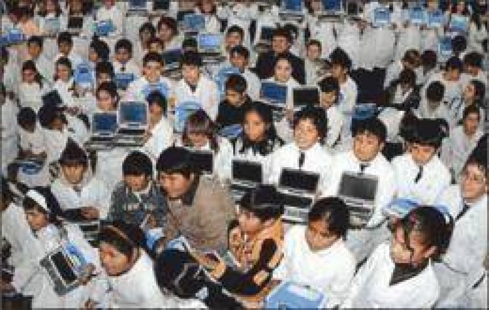 Alumnos, docentes y directivos presentar�n sus experiencias en el Congreso de Conectar Igualdad del NEA
