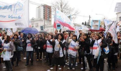 Denuncian el colapso de escuelas en el distrito