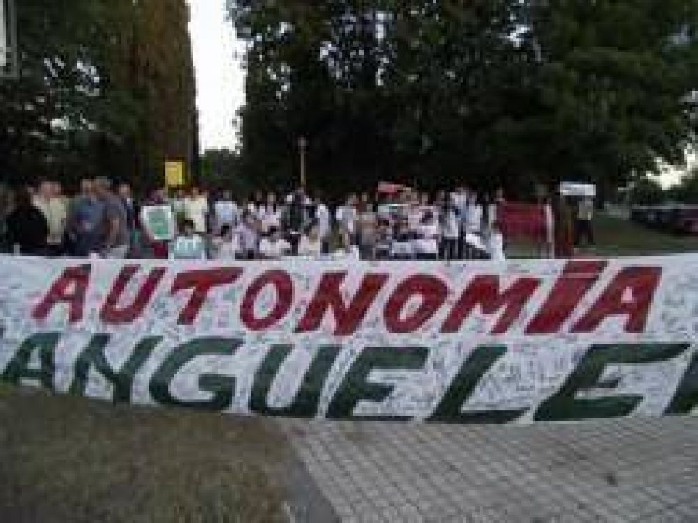 Intendentes de Guamin� y Daireaux se oponen a la autonom�a de Huanguel�n