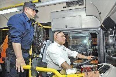 Los micros funcionaron con custodia policial y cortaron entre la 0 y las 5