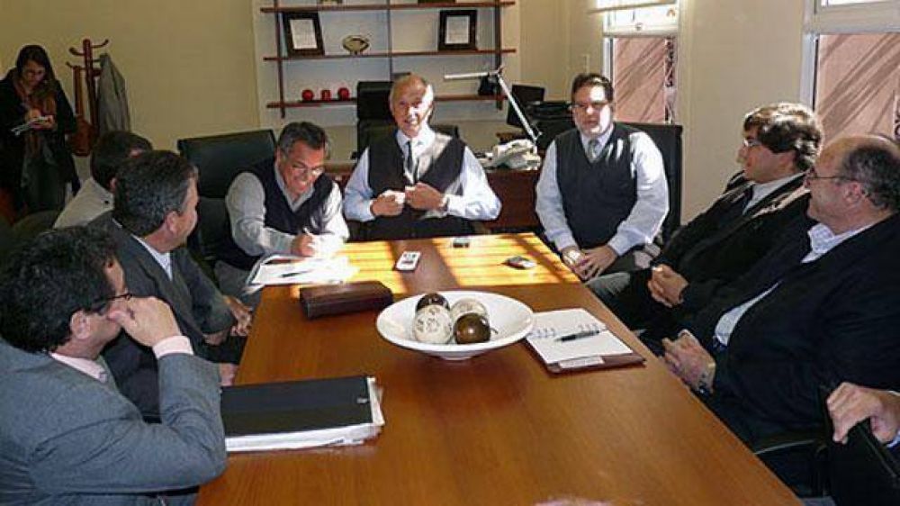 El IAPV dialoga con intendentes vecinalistas sobre la pol�tica habitacional	