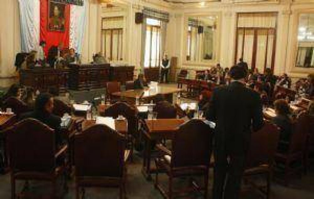 Diputados se pronunciaron contra los casos de femicidio