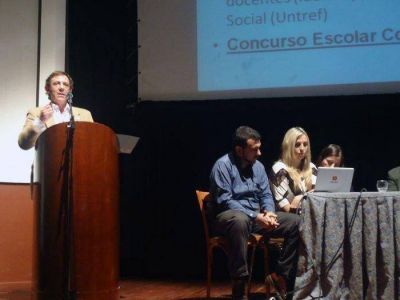 El Concurso Escolar de Fedecoba fue presentado en el PreCAC de Educaci�n Cooperativa
