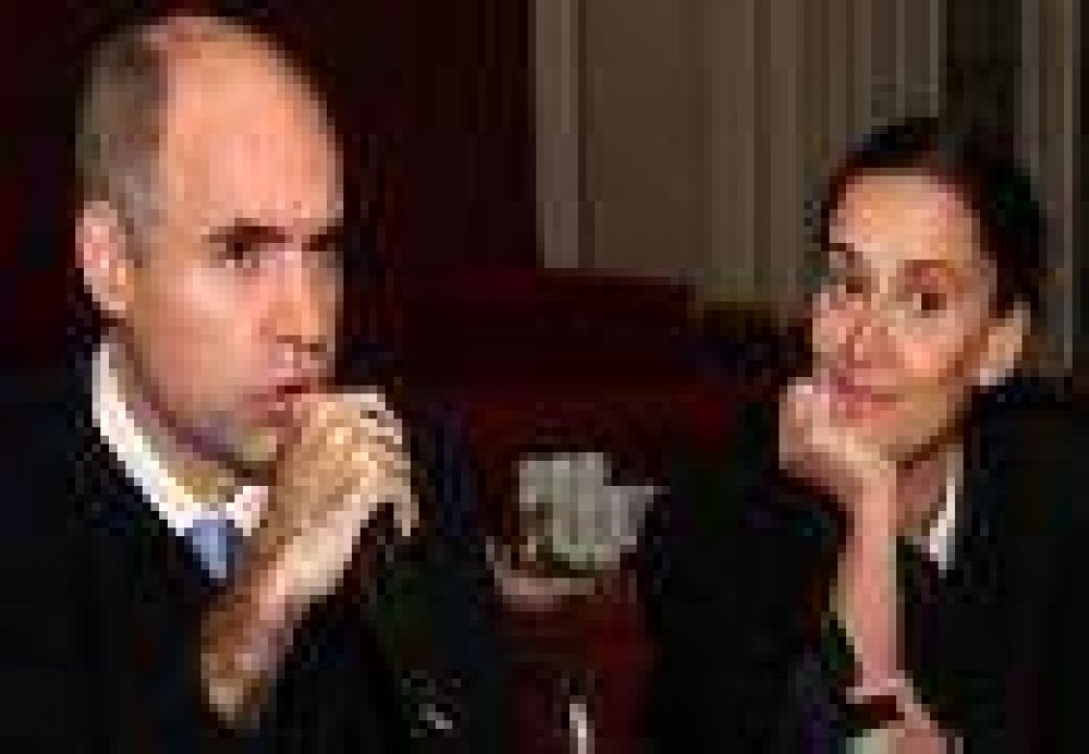 UNA NUEVA BATALLA ENTRE ELLA Y �L