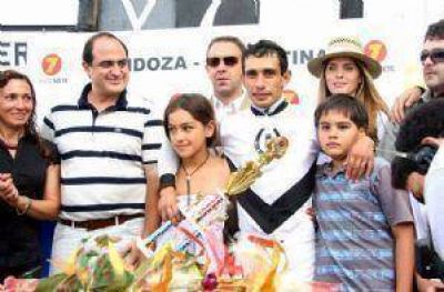 El Gobierno acusa a la hinchada del Tomba de armar la silbatina a Jaque