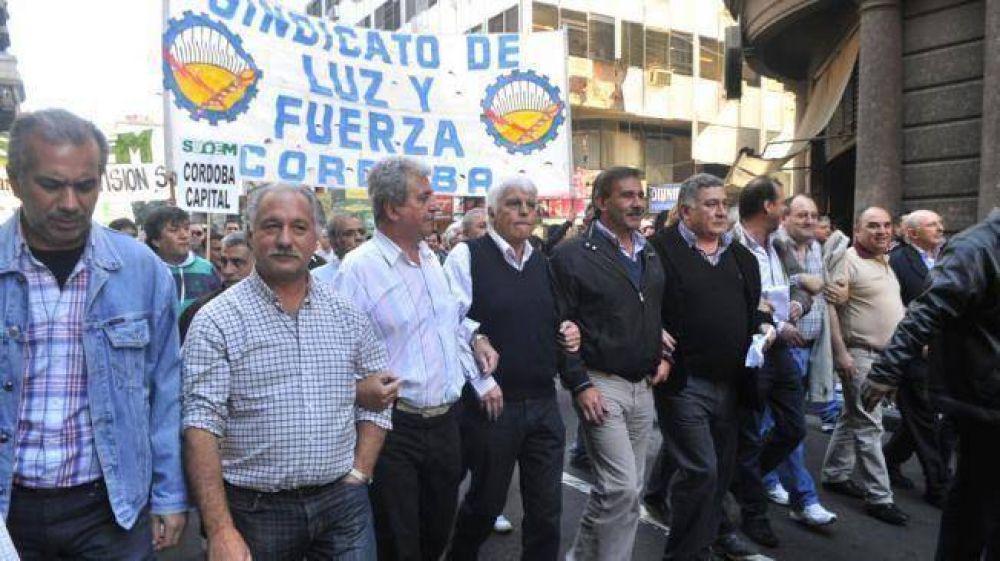 Los estatales, en una pelea a dos frentes