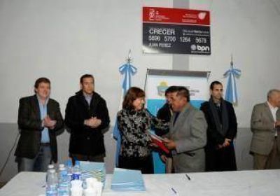 La nueva tarjeta Crecer llegar� a 28 mil personas 