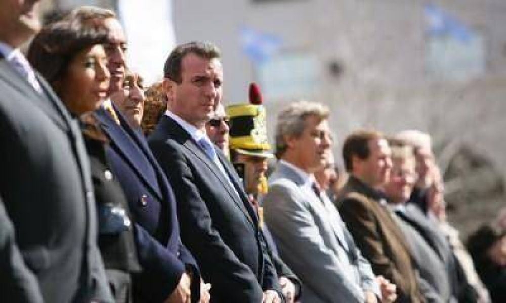 Aunque para el Gobierno la ley Petri es "un mamarracho", P�rez no la vetar�