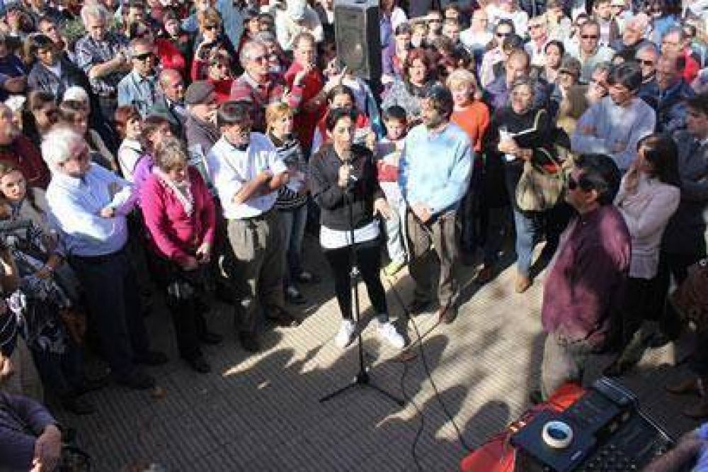 Vecinos de Merlo reunieron m�s de 700 firmas contra la inseguridad