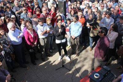 Vecinos de Merlo reunieron m�s de 700 firmas contra la inseguridad
