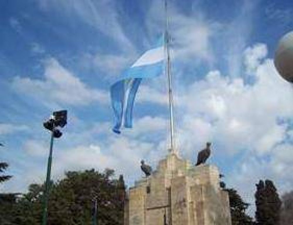 El Proyecto �Traenos Tu Legado� Contin�a Recibiendo Objetos