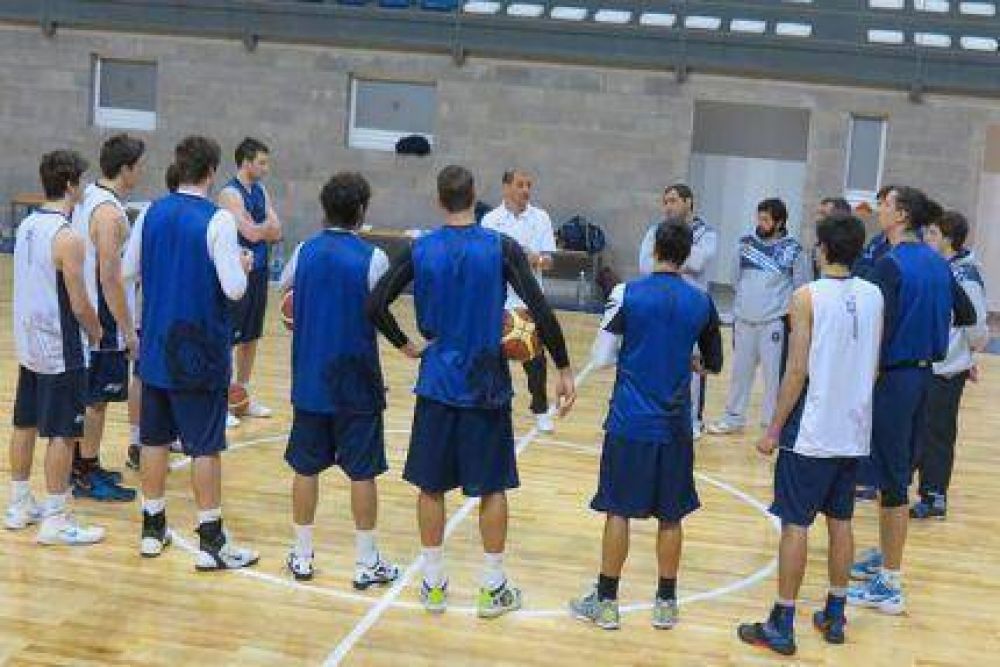 Los �ol�mpicos� de Pe�arol se sumaron a los entrenamientos de cara a la Liga Nacional