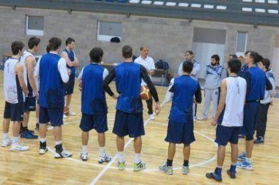 Los �ol�mpicos� de Pe�arol se sumaron a los entrenamientos de cara a la Liga Nacional