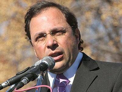 Giustozzi present� su propio proyecto de ley para la polic�a municipal