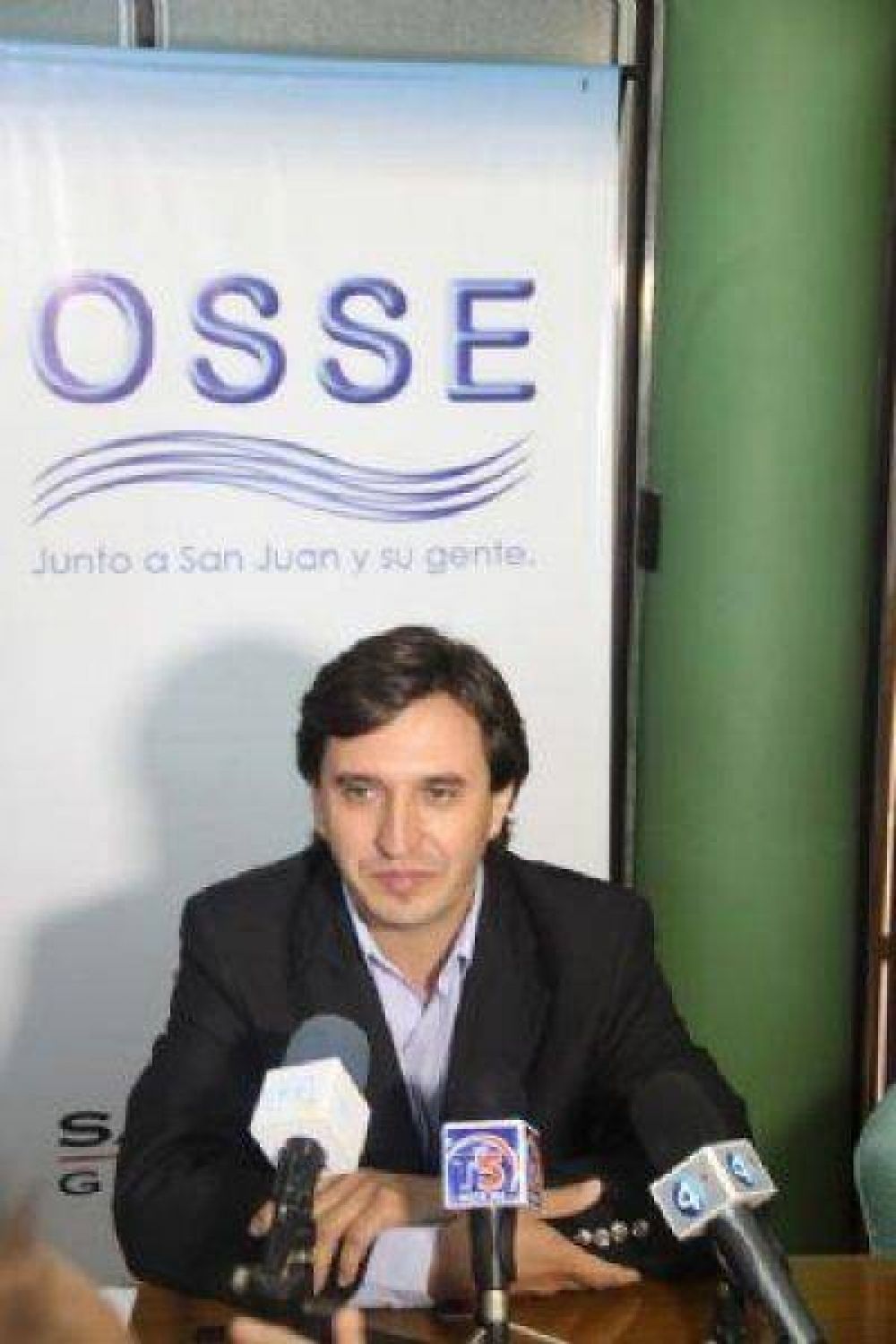 M�s agua potable para Ull�m, Caucete y Valle F�rtil