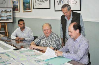 Firmaron el contrato para la construcci�n de la Traves�a Urbana en Posadas