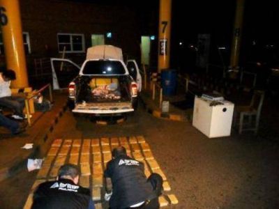 La Afip secuestr� m�s de 70 kilogramos de marihuana en el puente Posadas � Encarnaci�n