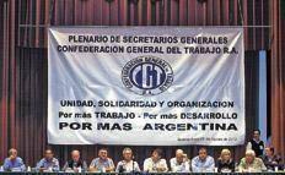�En esas mesas hay enemigos�