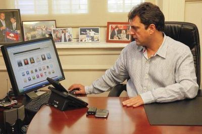 Massa: �Queremos a todos los vecinos conectados a Alerta Tigre�
