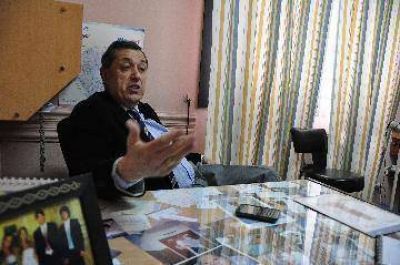 Legislador y m�dico al mismo tiempo: incompatible
