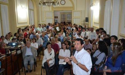 Delegados coparon el Concejo por un plan para reformar las comisiones vecinales