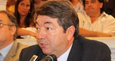 �Decir que vamos a encabezar la f�rmula de Eco es enga�arnos�