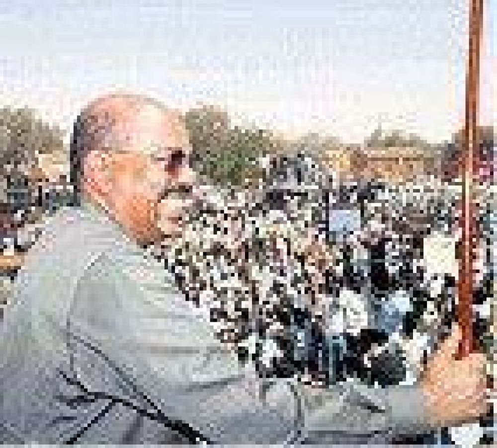 Desafiante, Al-Bashir amenaza con expulsar a la ONU de Sud�n