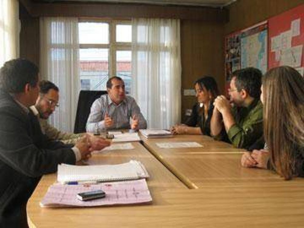 Acuerdan fortalecer las Pymes locales