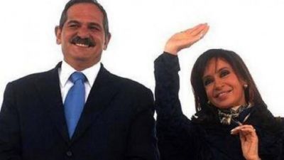  Alperovich se sum� al operativo clamor por la reelecci�n de Cristina