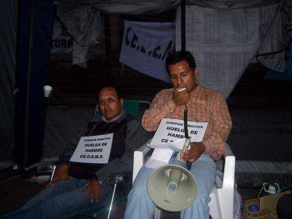 Profesores de Jujuy contin�an con huelga de hambre 