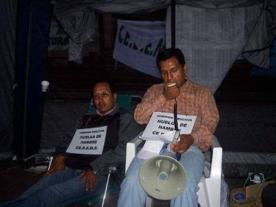 Profesores de Jujuy contin�an con huelga de hambre 