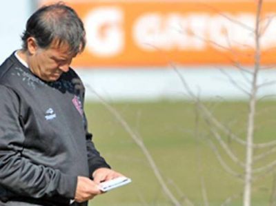 Newell's: Martino puso a Maxi como titular; y a Casco por C�ceres, en duda