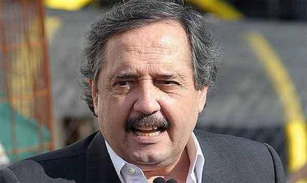 Alfons�n critic� a Macri por �cooptar dirigentes pol�ticos�