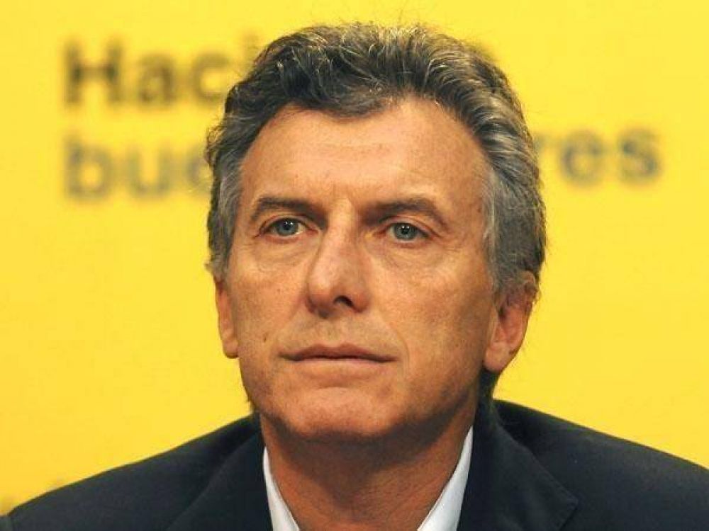 "Hay gobernadores que se entregan mansitos a la Casa Rosada"