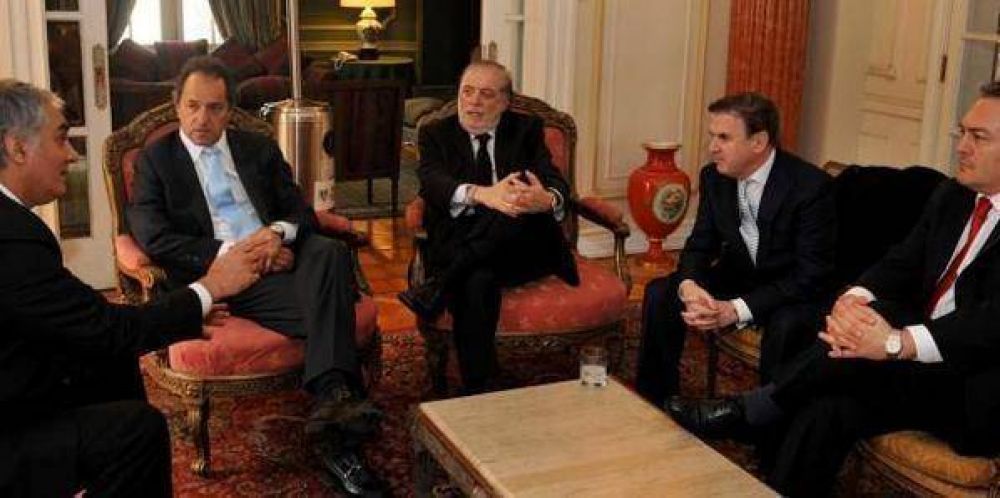 Scioli insiste: apoya la re reelecci�n de Cristina, pero si no se da, juega en 2015