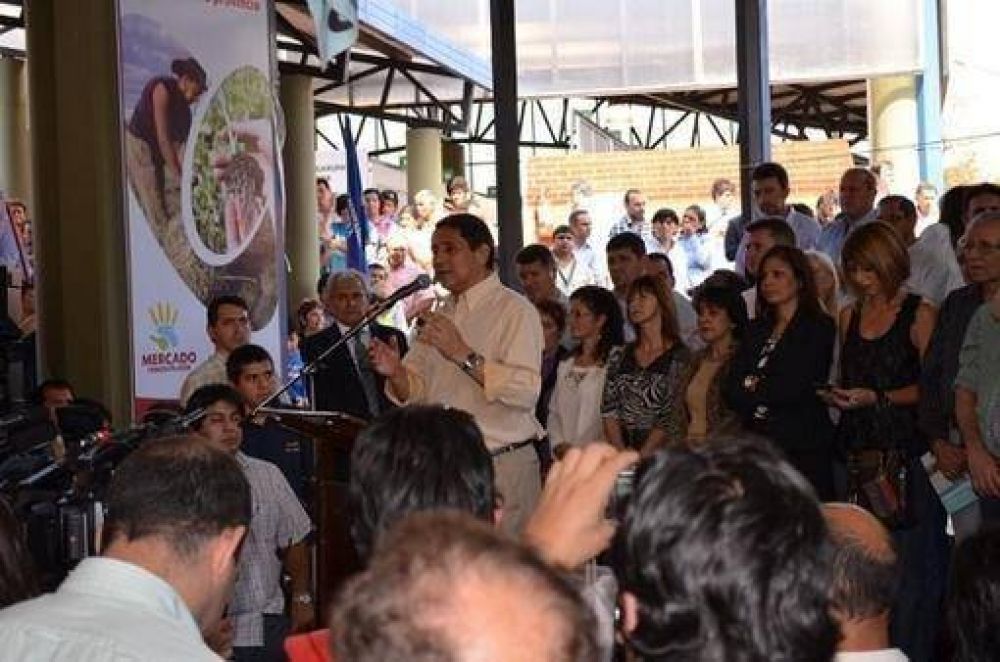 Intendente Franco: Apostamos a la producci�n local y al fortalecimiento de la comercializaci�n