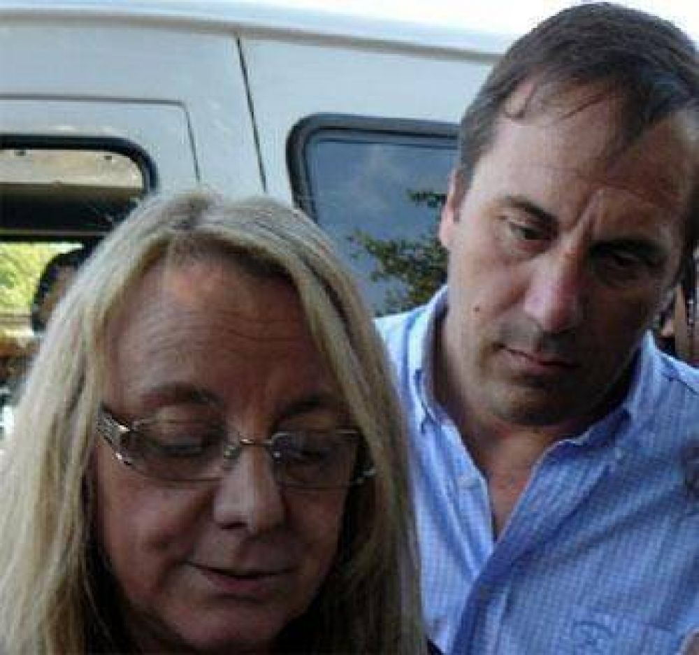 Anghileri y otros intendentes con Alicia Kirchner