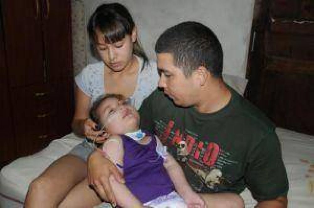 Una familia denuncia que su hija qued� postrada por negligencia en la atenci�n m�dica del Pedi�trico